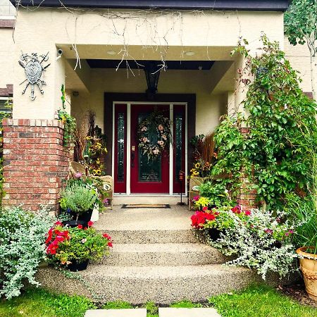 Wolf Creek Bed And Breakfast Ponoka 外观 照片