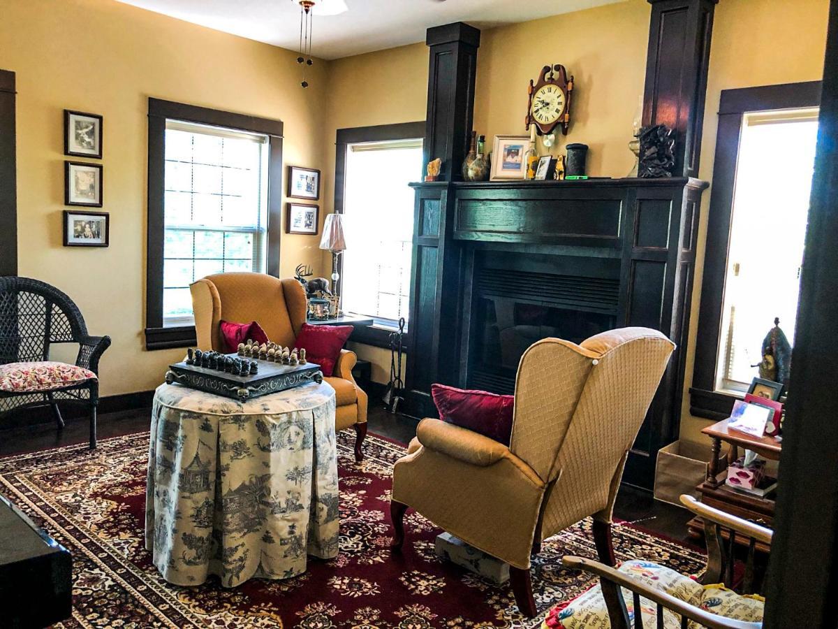Wolf Creek Bed And Breakfast Ponoka 外观 照片