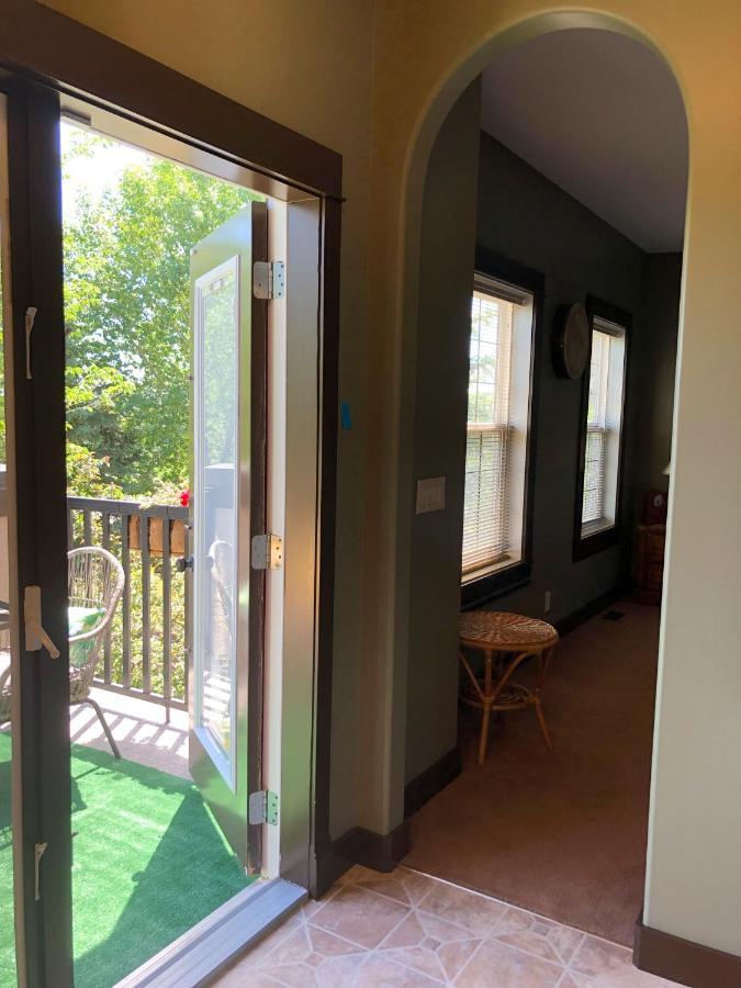 Wolf Creek Bed And Breakfast Ponoka 外观 照片