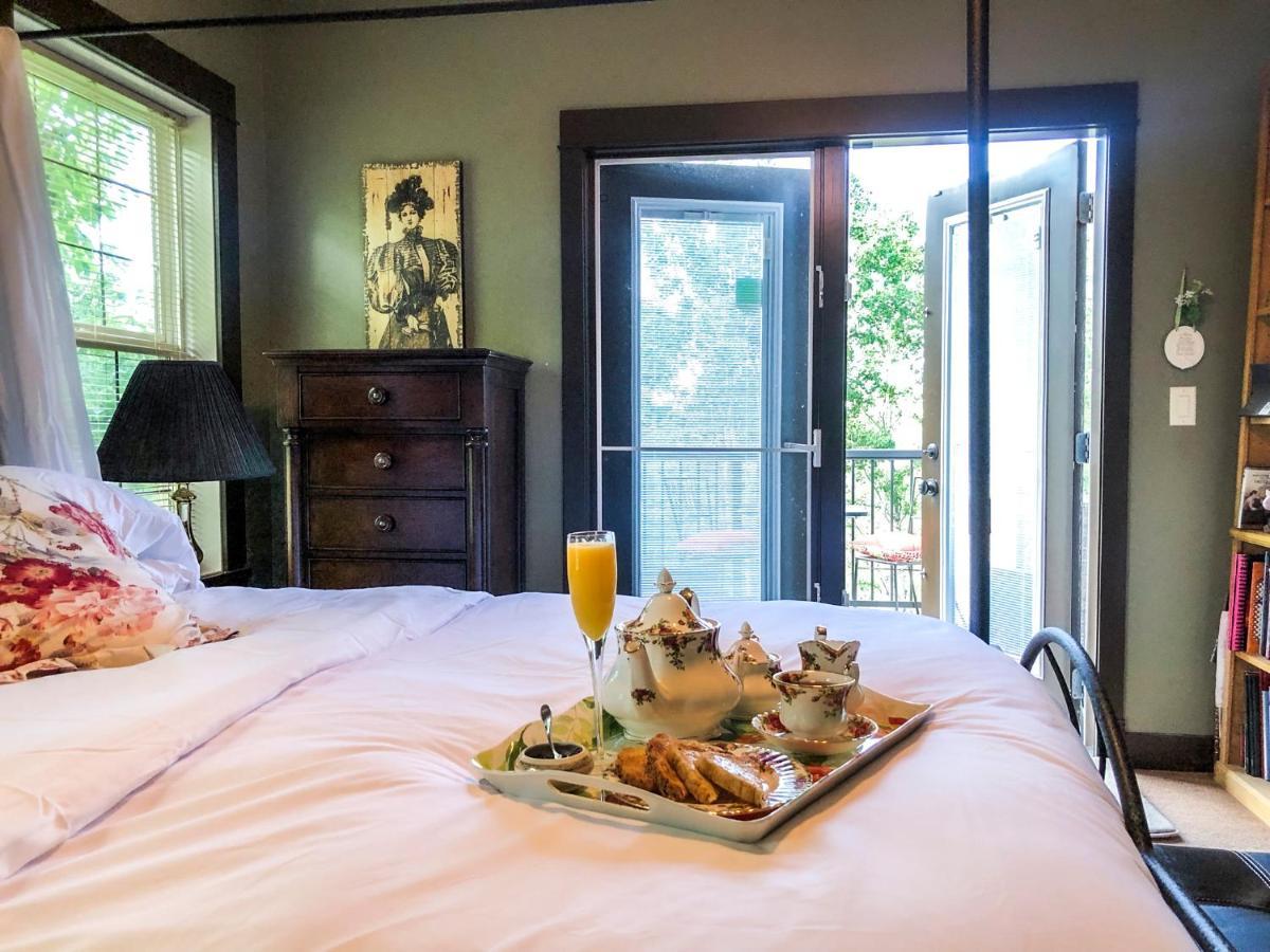 Wolf Creek Bed And Breakfast Ponoka 外观 照片