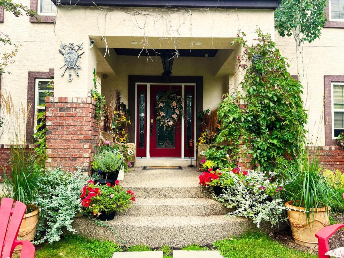 Wolf Creek Bed And Breakfast Ponoka 外观 照片